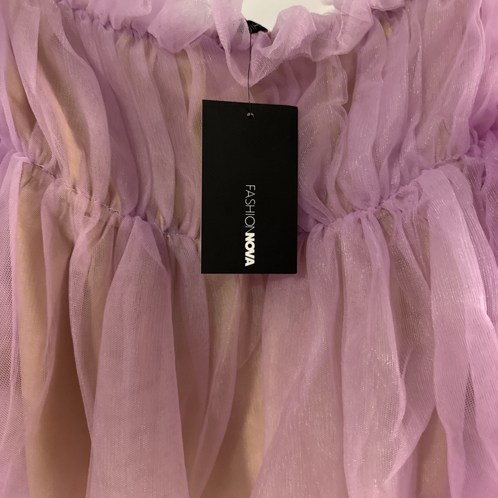 Lavender Off-Shoulder Ruffled Crop Top - Picture 4 of 4